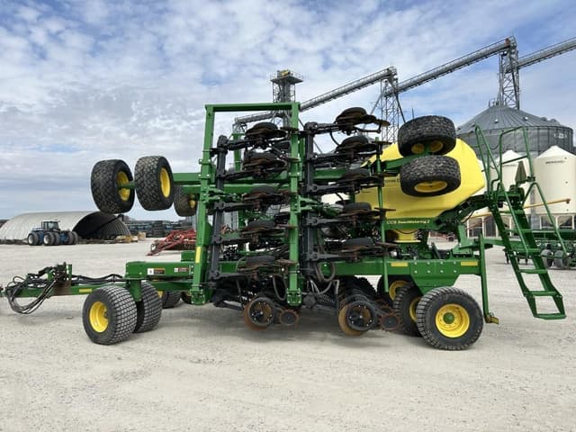 Image of John Deere N530C equipment image 2