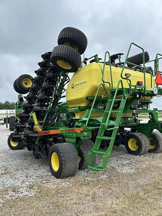 Image of John Deere N540C equipment image 3