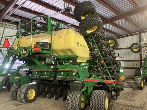 Image of John Deere N540C equipment image 2