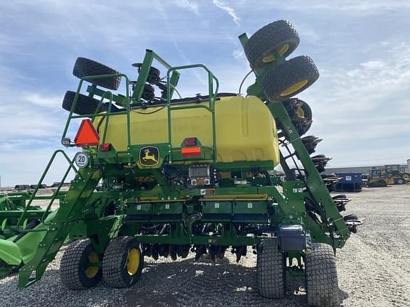 Image of John Deere N540C equipment image 3