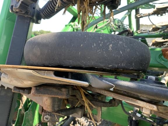 Image of John Deere N540C equipment image 3