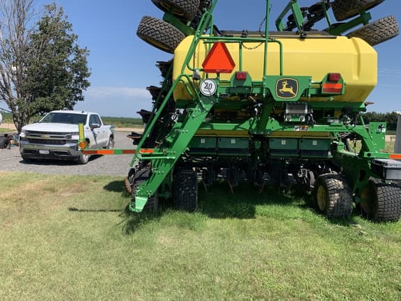 Image of John Deere N540C equipment image 2