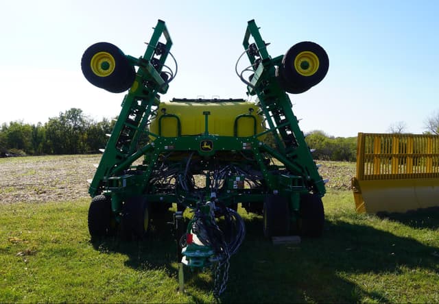 Image of John Deere N540C equipment image 1