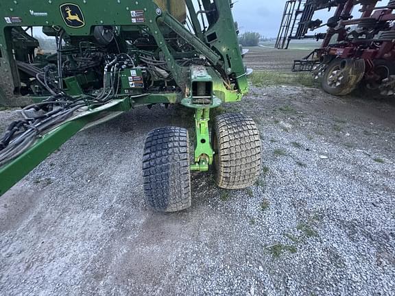 Image of John Deere N540C equipment image 2