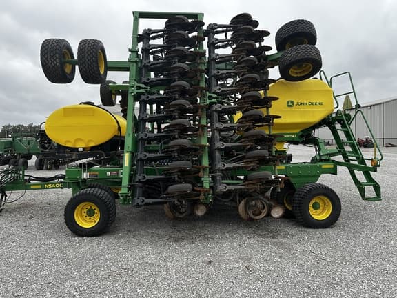 Image of John Deere N540C equipment image 1