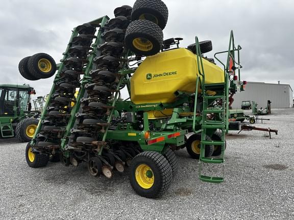 Image of John Deere N540C equipment image 3