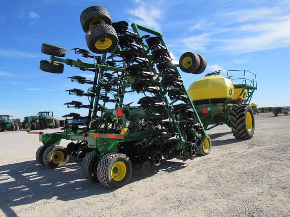 Image of John Deere N542C equipment image 4