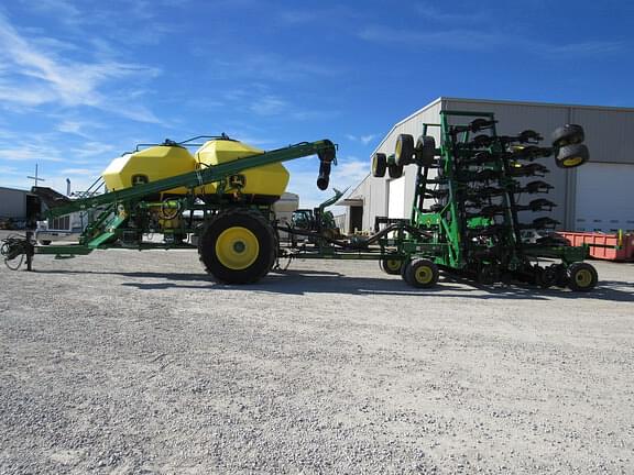 Image of John Deere N542C equipment image 1