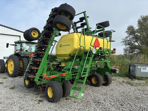 Image of John Deere N542C equipment image 2