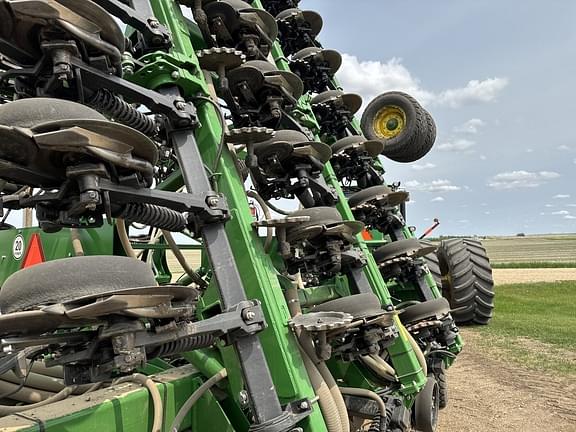 Image of John Deere N543F equipment image 4