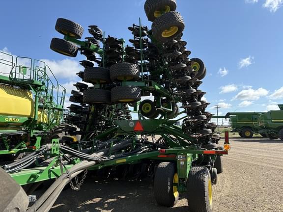 Image of John Deere N560 equipment image 3