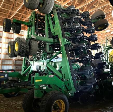 Image of John Deere N560 Primary image