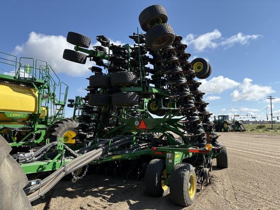 Image of John Deere N560 equipment image 2