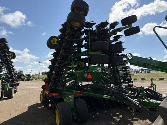 Image of John Deere N560 equipment image 3