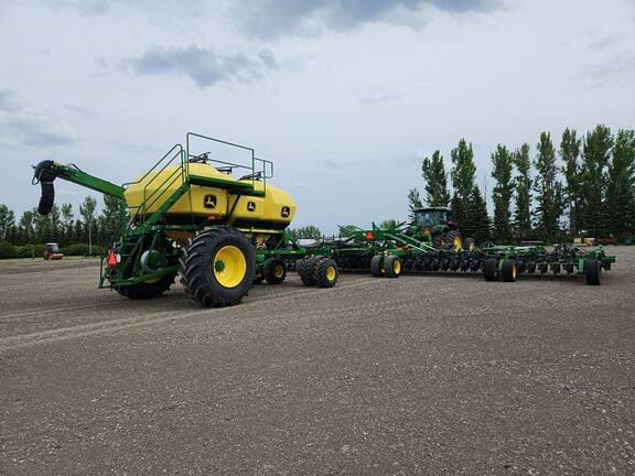 Image of John Deere N560 equipment image 4
