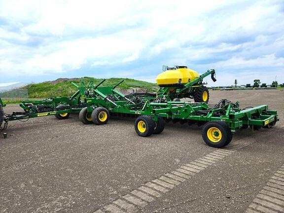 Image of John Deere N560 Primary image