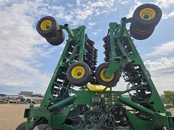 Image of John Deere N560 equipment image 4