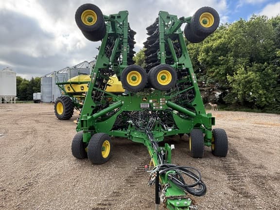 Image of John Deere N560 equipment image 4