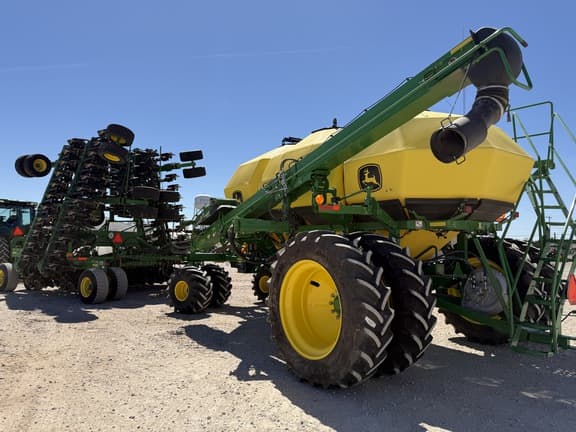 Image of John Deere N560 equipment image 2