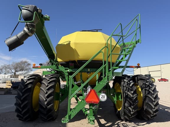 Image of John Deere N560 equipment image 3