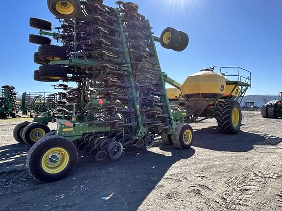 Image of John Deere N560 equipment image 3