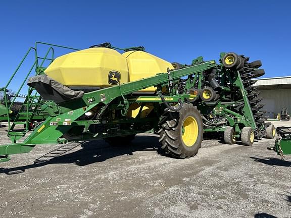 Image of John Deere N560 Primary image