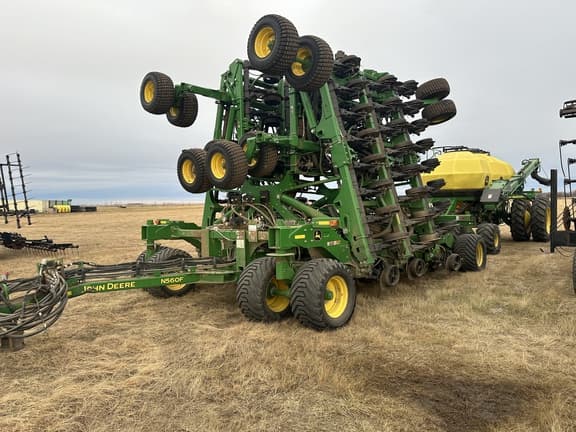 Image of John Deere N560F equipment image 1
