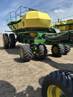 Image of John Deere N560F equipment image 3