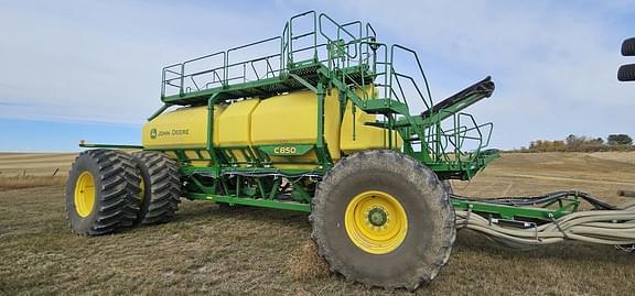 Image of John Deere N560F equipment image 4