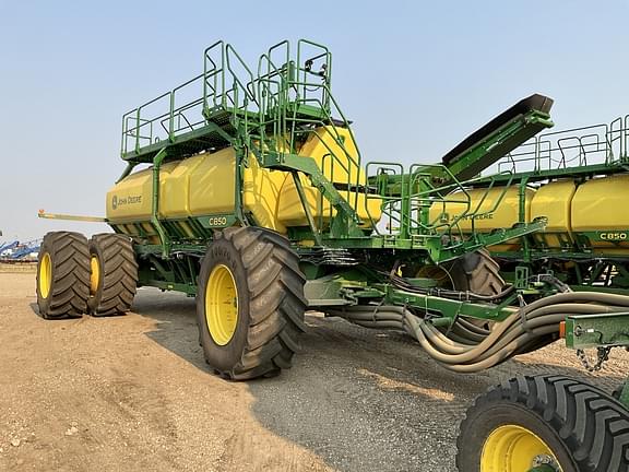 Image of John Deere N560F Primary image