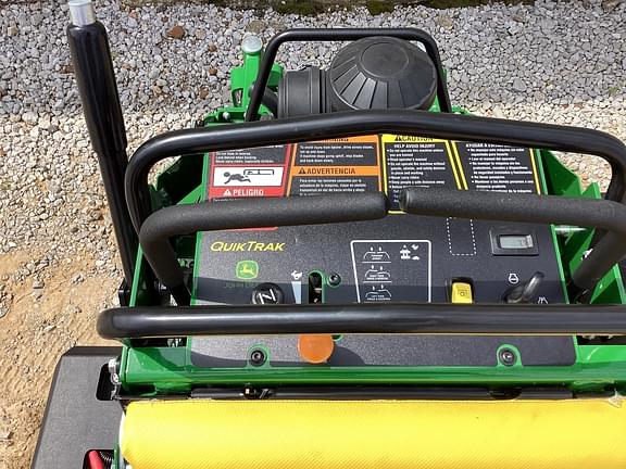 Image of John Deere Q810E equipment image 4