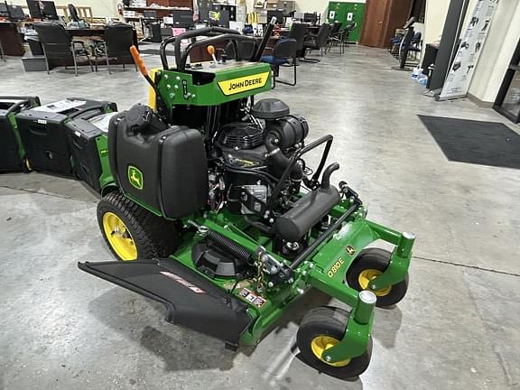 Image of John Deere Q810E Primary image