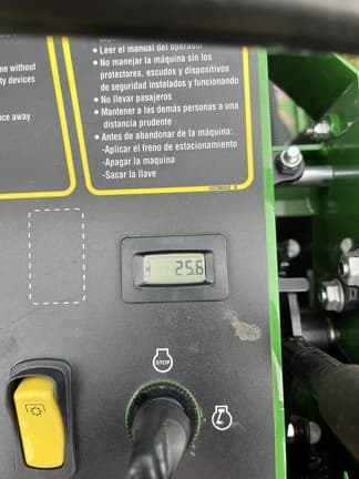 Image of John Deere Q810E equipment image 3