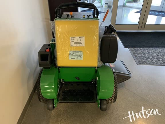 Image of John Deere Q810E equipment image 2