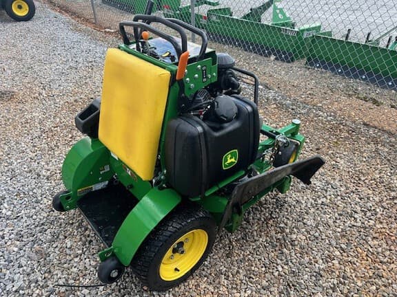 Image of John Deere Q810E equipment image 4