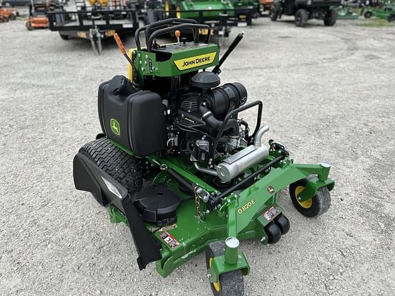 Image of John Deere Q820E equipment image 2