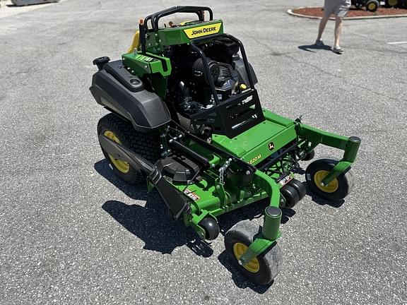 Image of John Deere Q820E equipment image 1