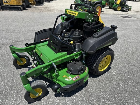 2025 John Deere Q820E Equipment Image0