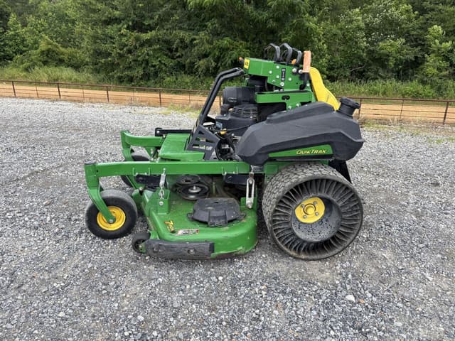 Image of John Deere Q820M equipment image 1