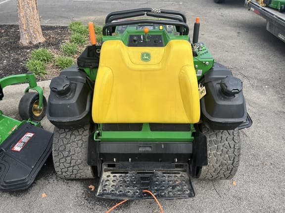 Image of John Deere Q820M equipment image 2