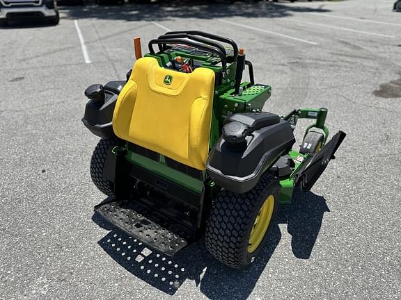 Image of John Deere Q820M equipment image 4