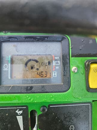 Image of John Deere Q820M equipment image 4