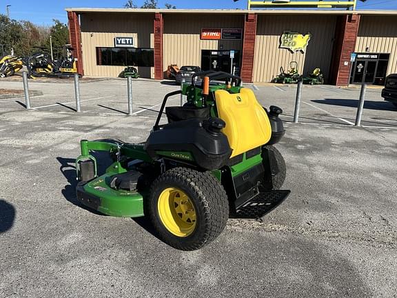 Image of John Deere Q820M equipment image 1