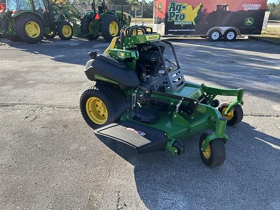 Image of John Deere Q820M equipment image 3