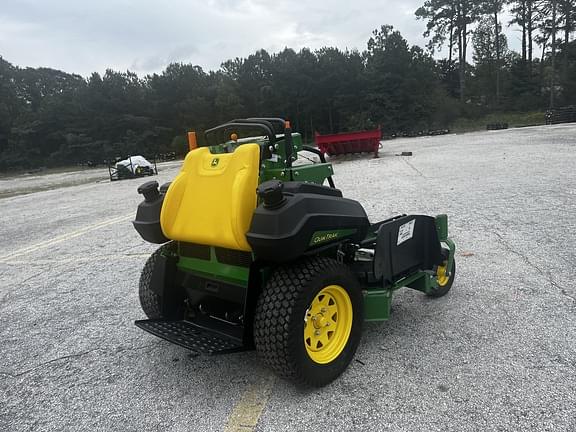 Image of John Deere Q820M equipment image 4