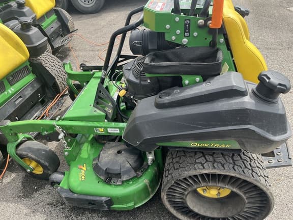 Image of John Deere Q820M Primary image