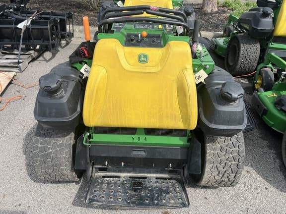 Image of John Deere Q820M equipment image 1