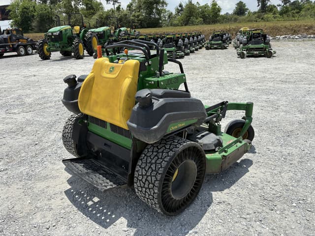 Image of John Deere Q820M equipment image 4