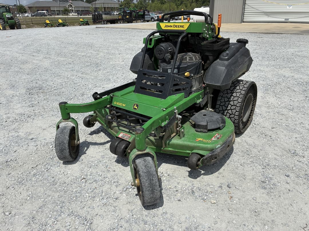Image of John Deere Q820M Primary image