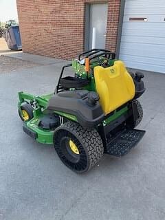 Image of John Deere Q820M equipment image 4